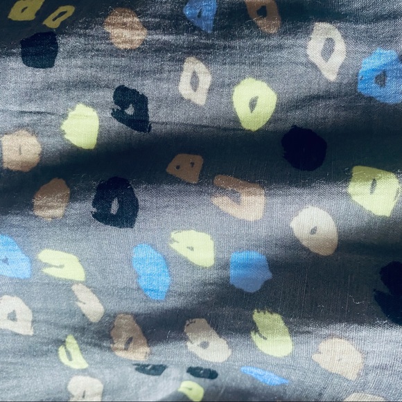 BCBGeneration Grey Sleeveless Polka Dot Blouse - Picture 3 of 7